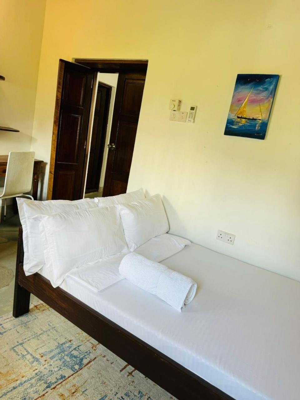 Seafarers Loft * Zanzibar