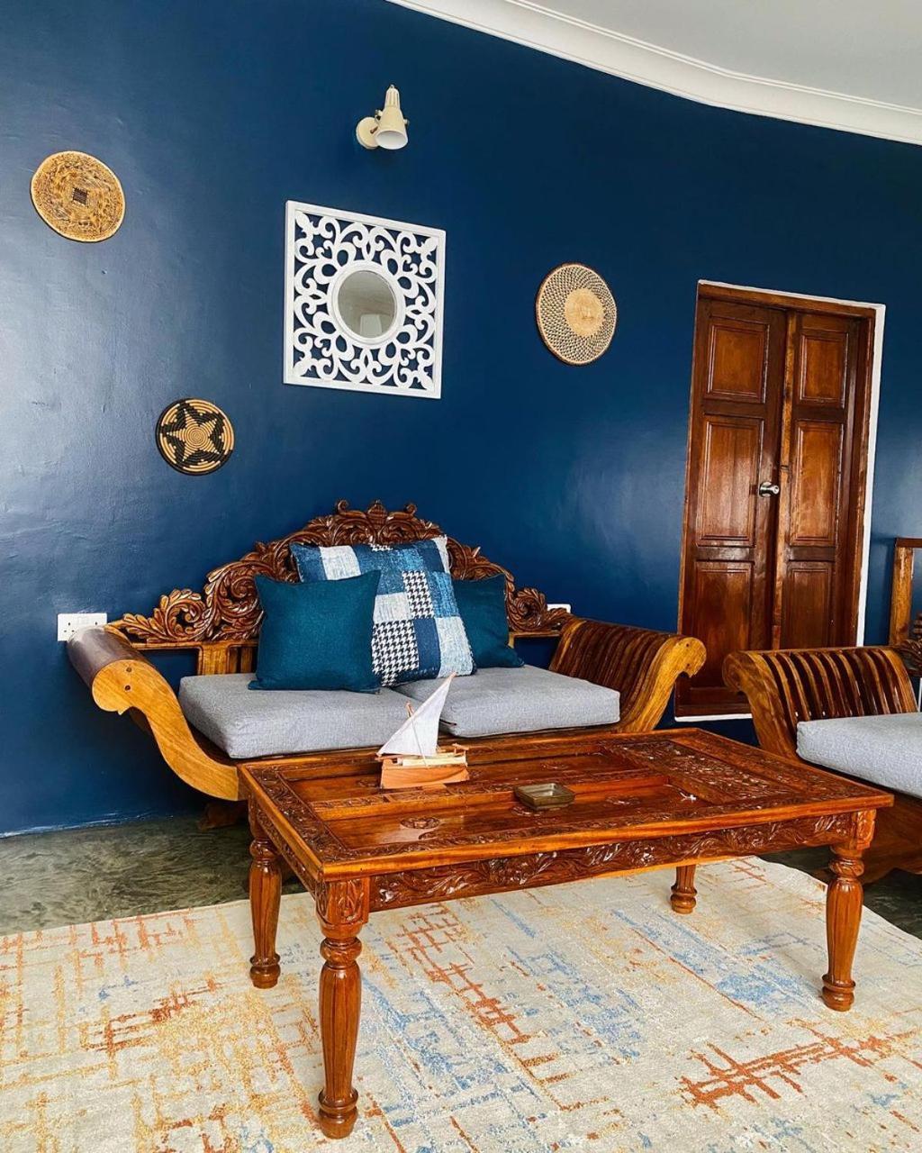 Seafarers Loft * Zanzibar